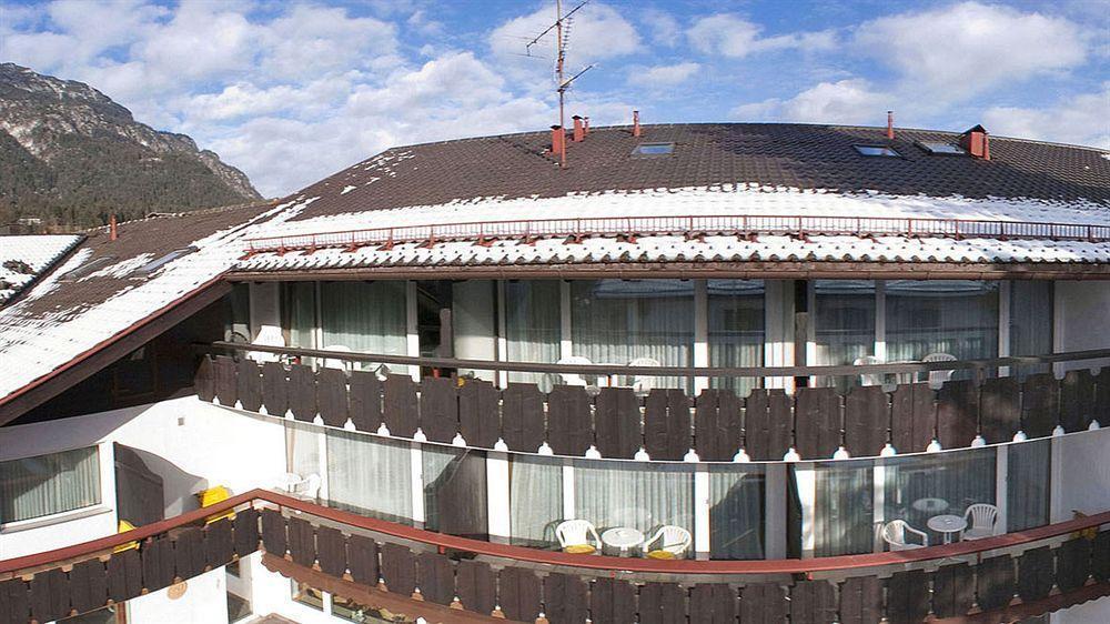 Hotel Rheinischer Hof Гармиш-Партенкирхен Екстериор снимка