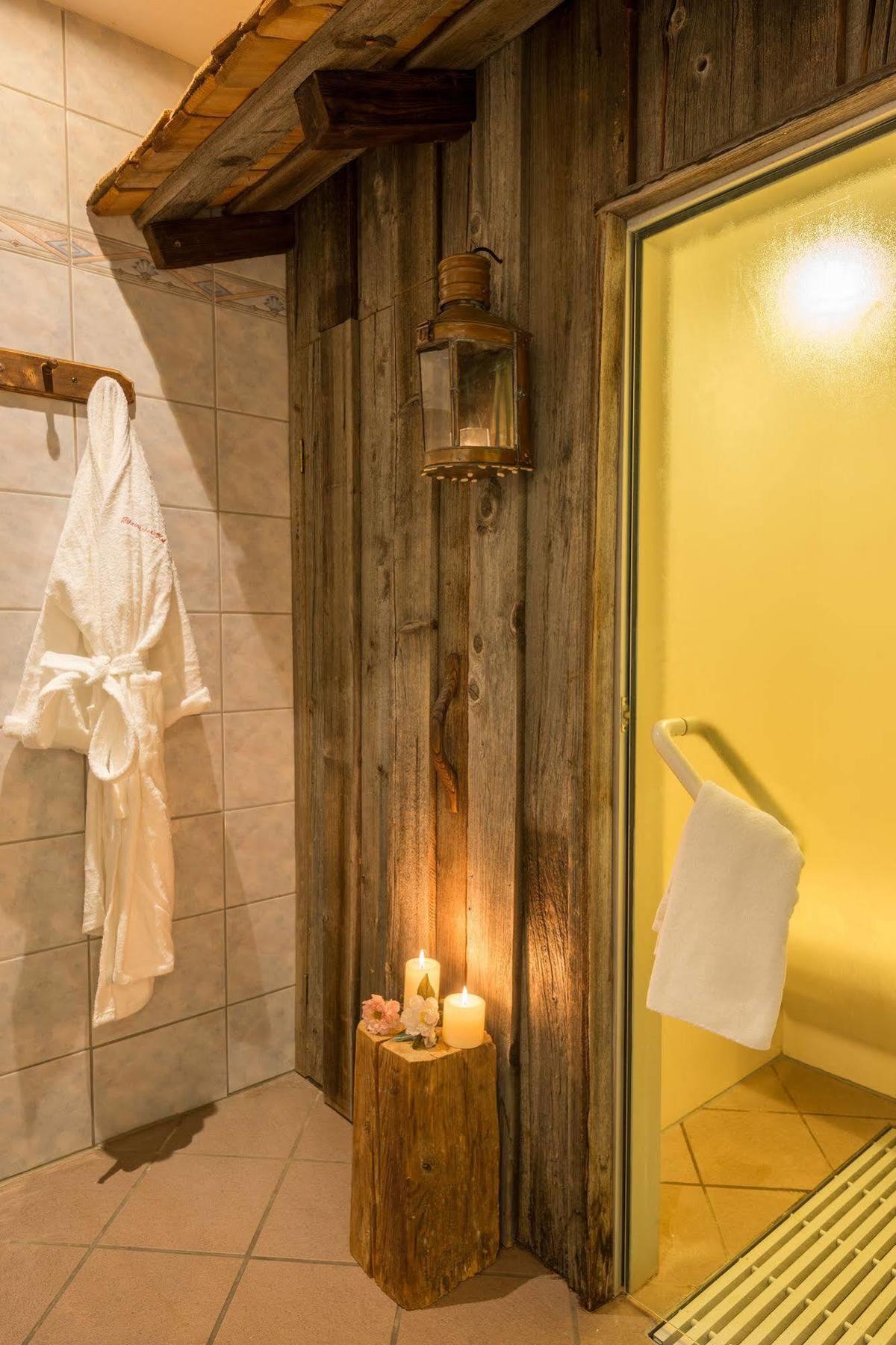 Hotel Rheinischer Hof Гармиш-Партенкирхен Екстериор снимка